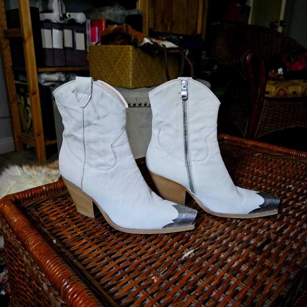 Free People White Ankle Boots with Silver Accents